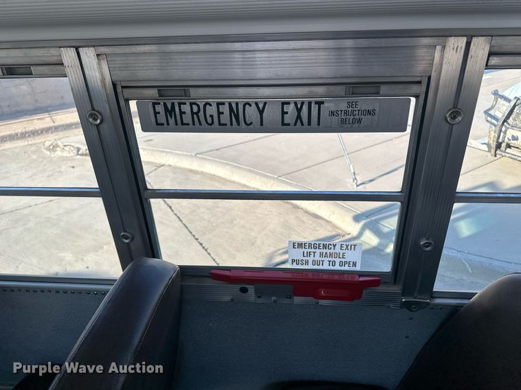 image for item DM2607 2006 Blue Bird  school bus