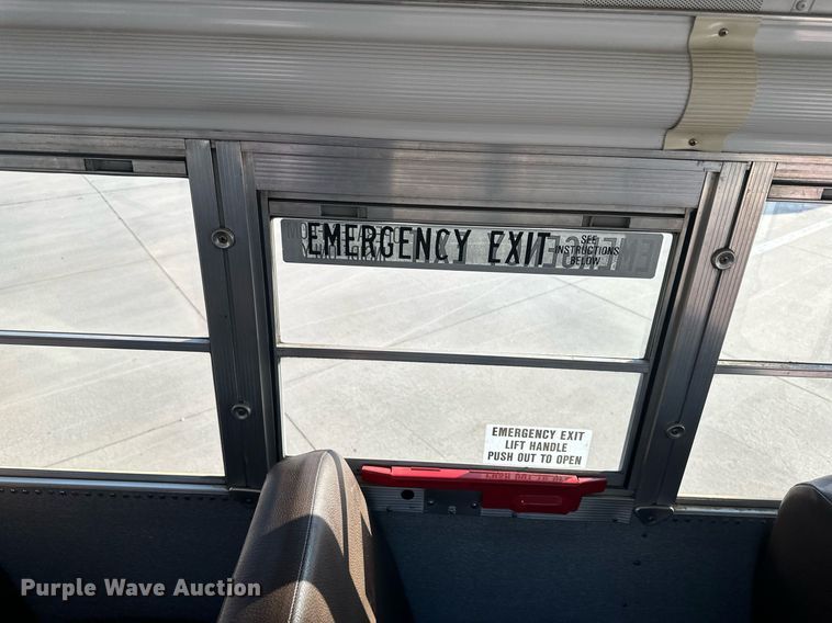 image for item DM2607 2006 Blue Bird  school bus