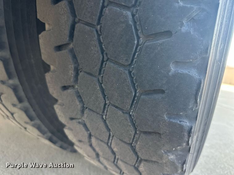 image for item DM2607 2006 Blue Bird  school bus