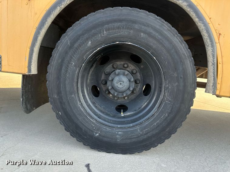 image for item DM2607 2006 Blue Bird  school bus