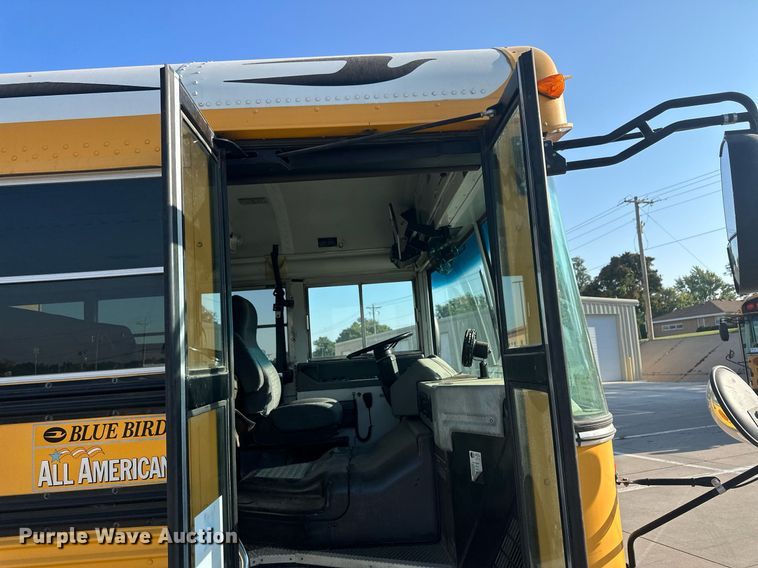image for item DM2609 2004 Blue Bird  school bus