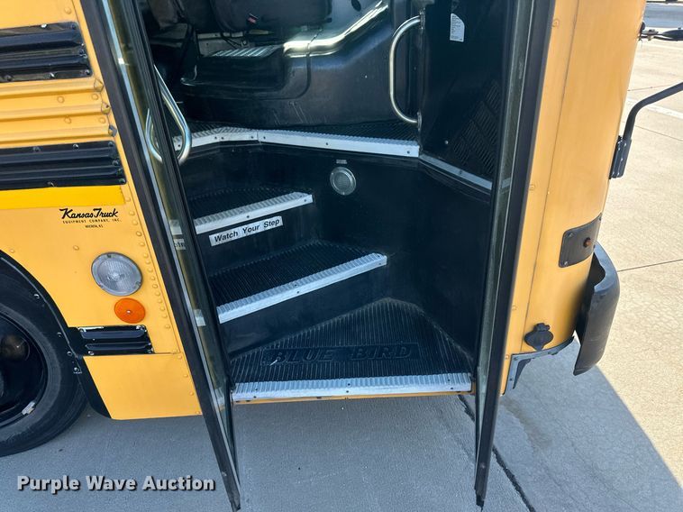 image for item DM2610 2004 Blue Bird  school bus