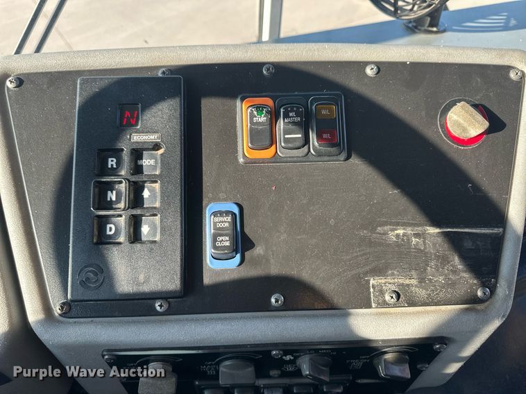 image for item DM2610 2004 Blue Bird  school bus