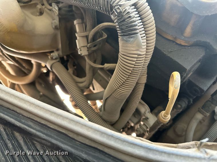 image for item DM2610 2004 Blue Bird  school bus