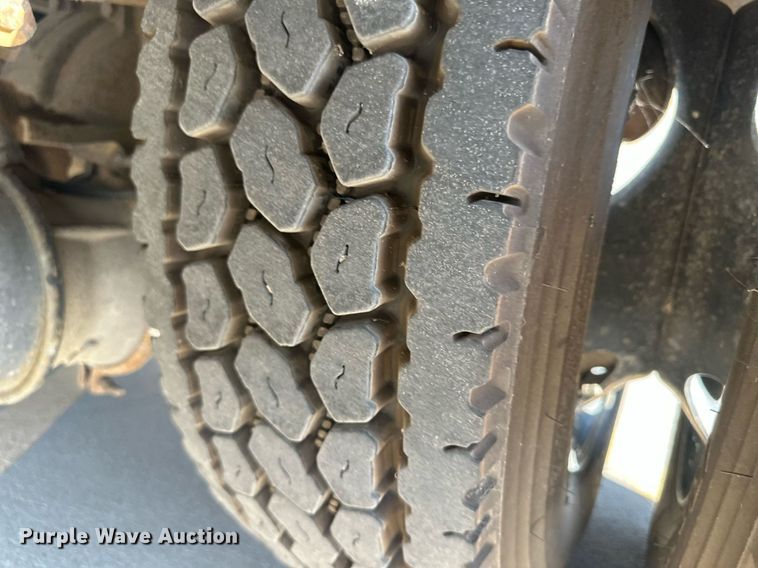 image for item DM2610 2004 Blue Bird  school bus