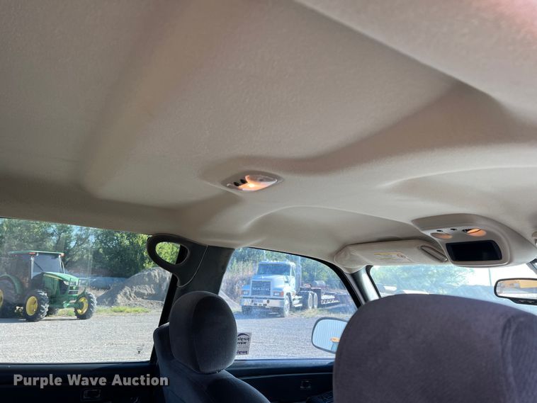 image for item DN3119 2005 GMC Sierra 2500HD  Crew Cab pickup truck