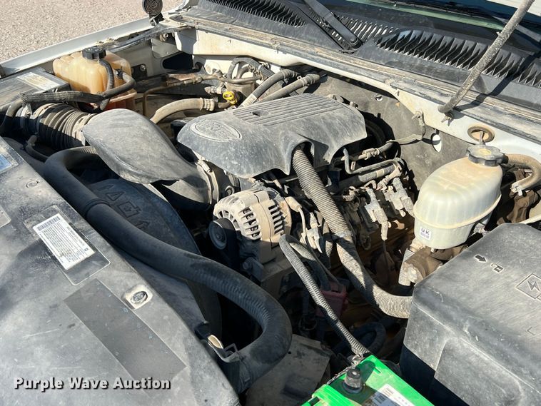 image for item DN3119 2005 GMC Sierra 2500HD  Crew Cab pickup truck