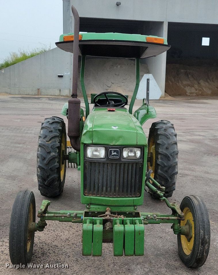 image for item DN4092 1980 John Deere 950  tractor