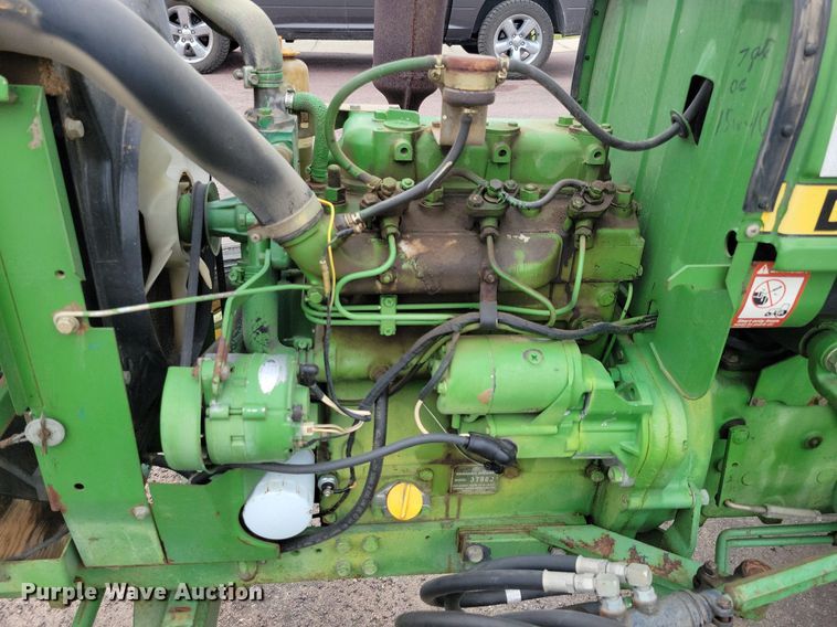 image for item DN4092 1980 John Deere 950  tractor