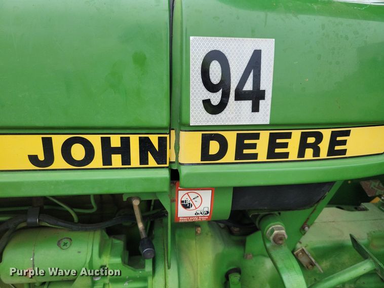 image for item DN4092 1980 John Deere 950  tractor