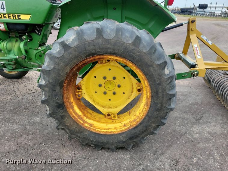 image for item DN4092 1980 John Deere 950  tractor