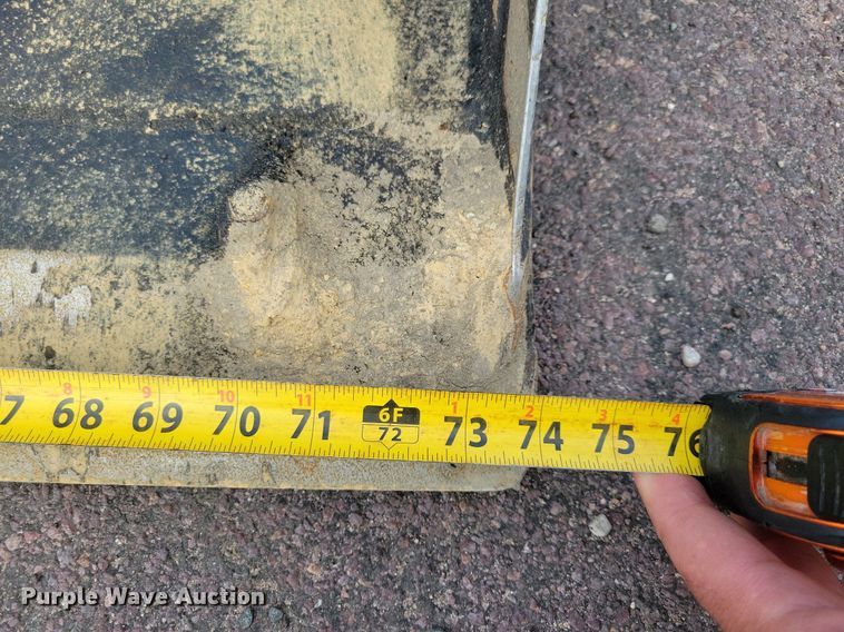 image for item DN4094 1999 Gehl 5635DX  skid steer loader