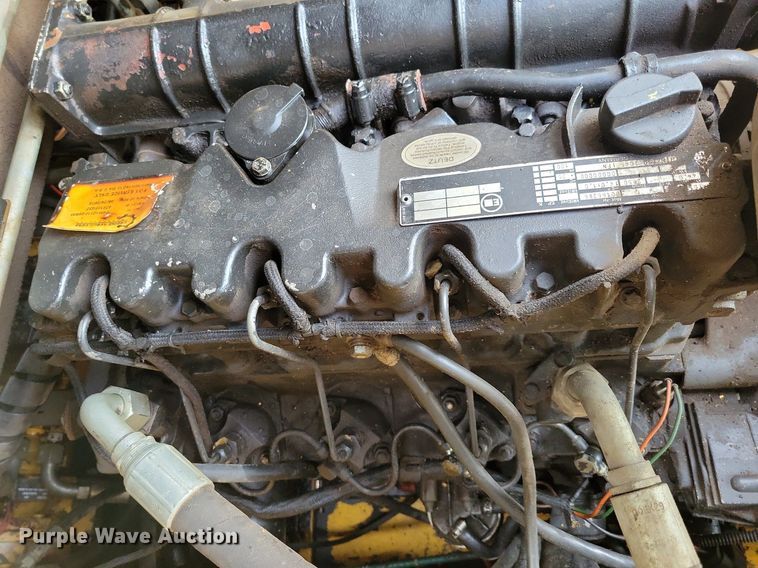 image for item DN4094 1999 Gehl 5635DX  skid steer loader