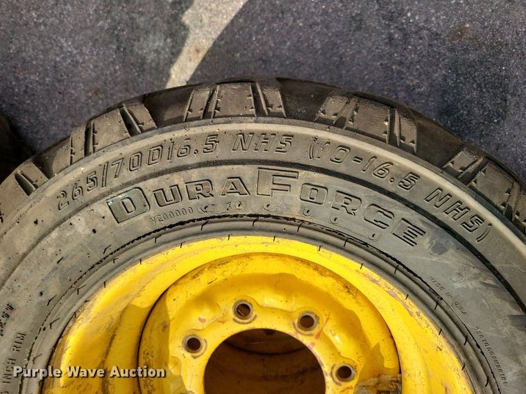 image for item DN4094 1999 Gehl 5635DX  skid steer loader