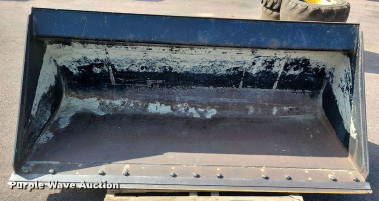 image for item DN4095 Caterpillar 279-S421  skid steer bucket
