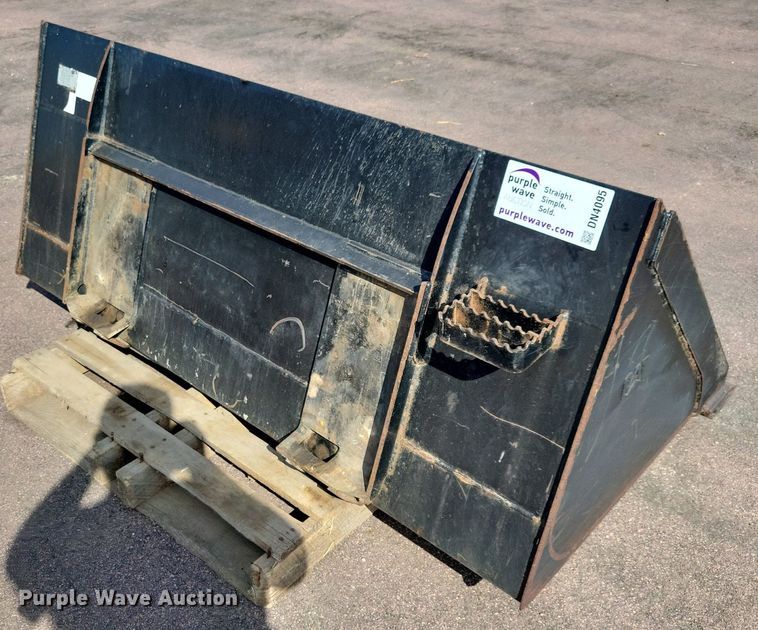 image for item DN4095 Caterpillar 279-S421  skid steer bucket