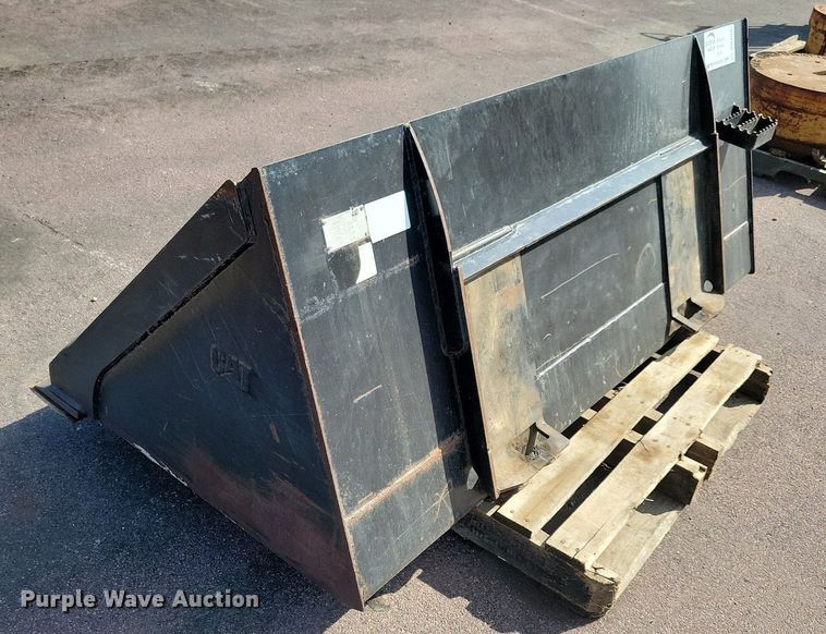image for item DN4095 Caterpillar 279-S421  skid steer bucket