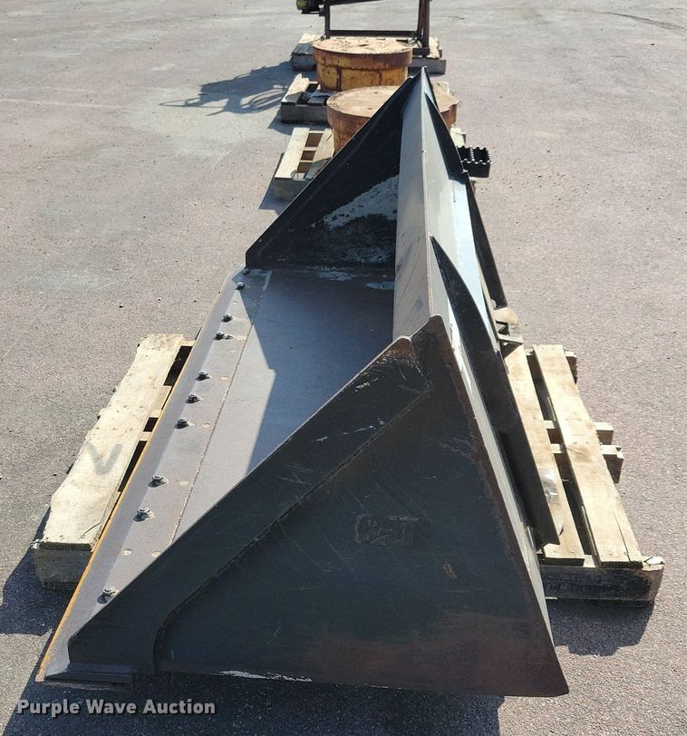 image for item DN4095 Caterpillar 279-S421  skid steer bucket