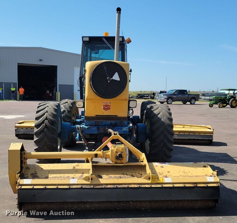 image for item DN4097 1994 Ford Versatile 9030  4WD bi-directional tractor