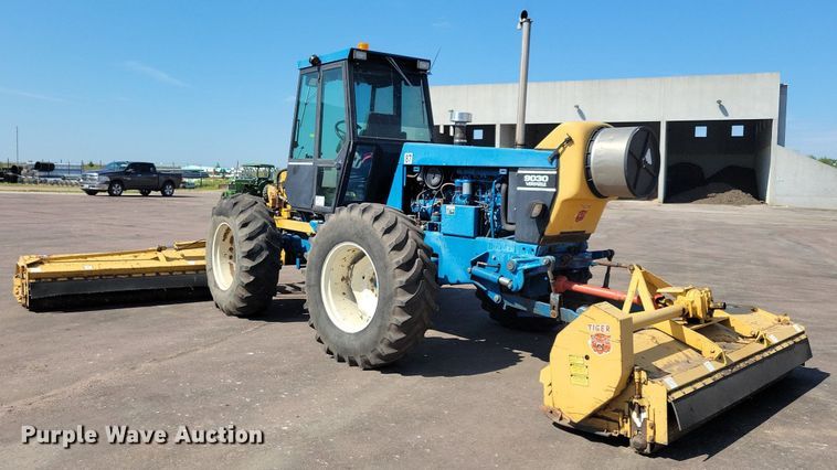 image for item DN4097 1994 Ford Versatile 9030  4WD bi-directional tractor