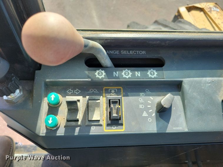 image for item DN4097 1994 Ford Versatile 9030  4WD bi-directional tractor