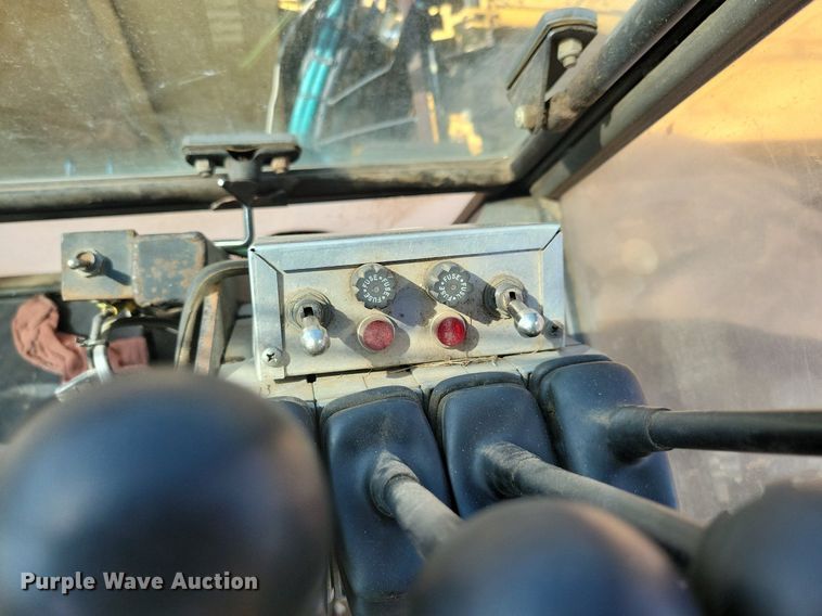 image for item DN4097 1994 Ford Versatile 9030  4WD bi-directional tractor