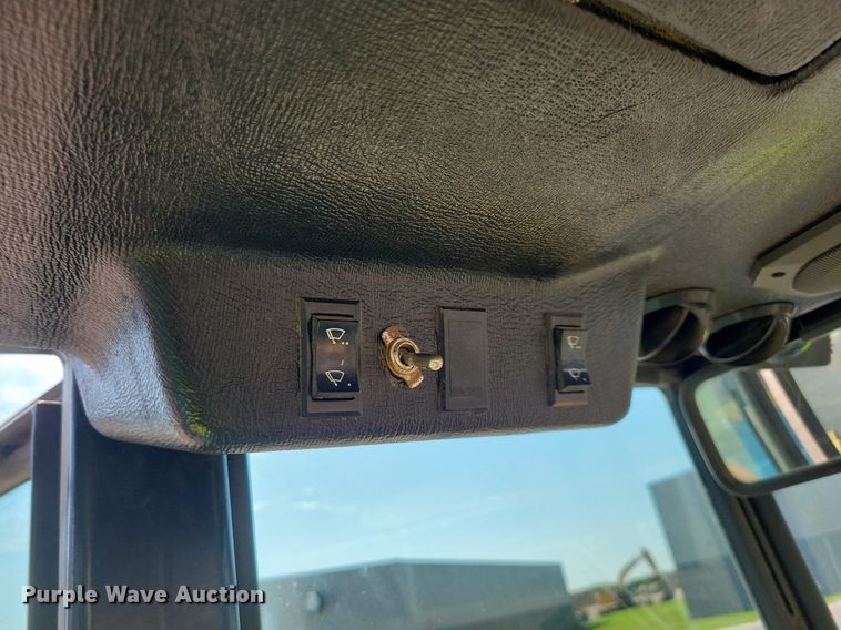 image for item DN4097 1994 Ford Versatile 9030  4WD bi-directional tractor