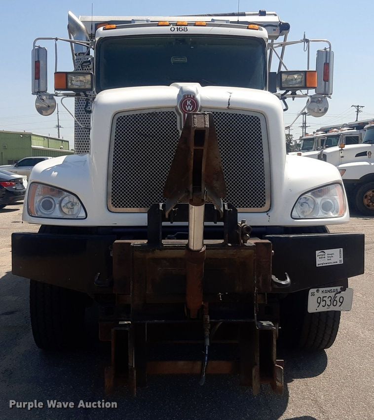 image for item DO3088 2010 Kenworth T400  dump truck