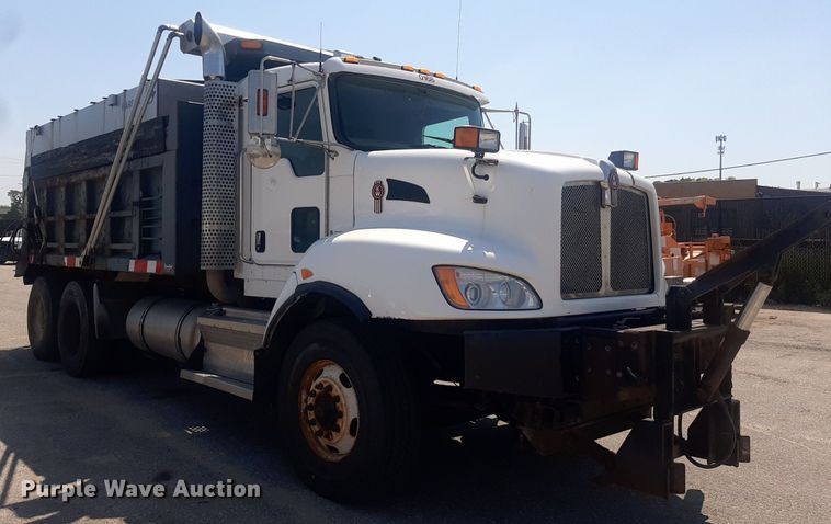 image for item DO3088 2010 Kenworth T400  dump truck