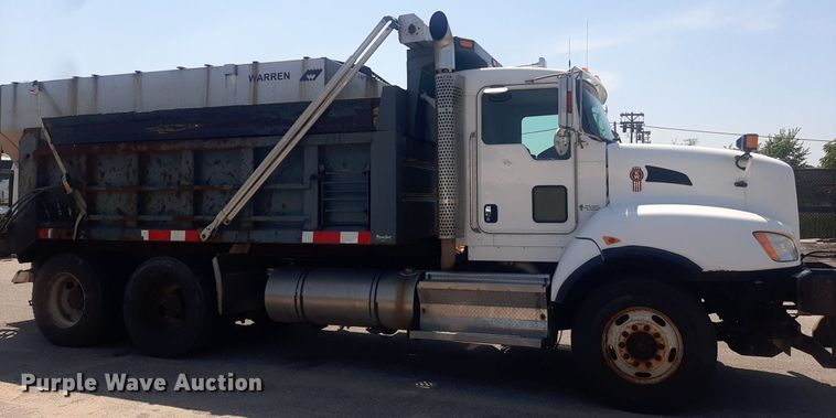 image for item DO3088 2010 Kenworth T400  dump truck
