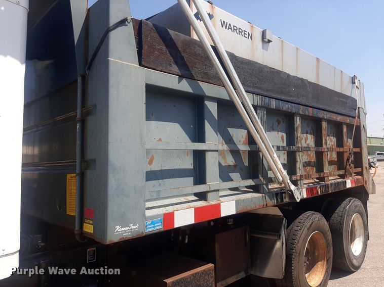 image for item DO3088 2010 Kenworth T400  dump truck