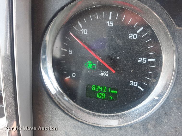 image for item DO3088 2010 Kenworth T400  dump truck