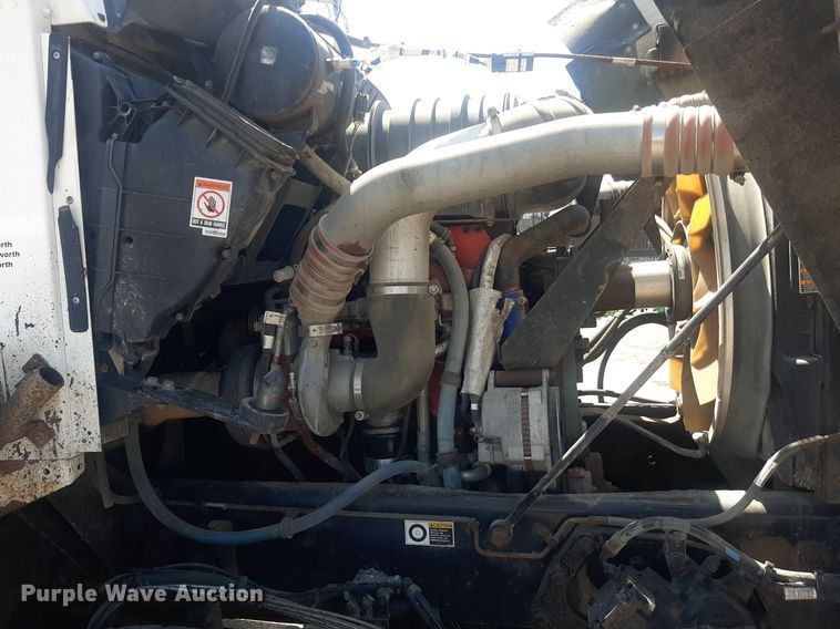 image for item DO3088 2010 Kenworth T400  dump truck