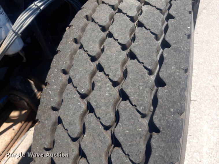 image for item DO3088 2010 Kenworth T400  dump truck