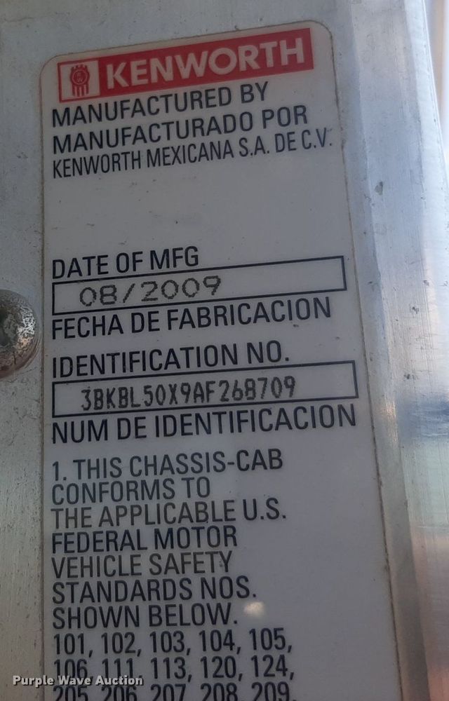 image for item DO3088 2010 Kenworth T400  dump truck