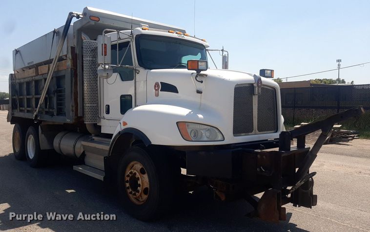 image for item DO3089 2010 Kenworth T400  dump truck