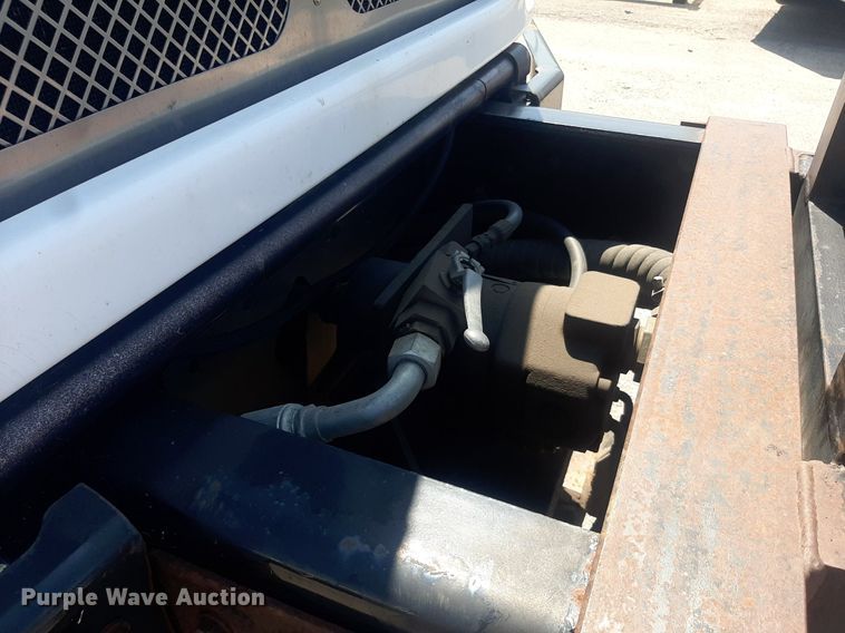 image for item DO3089 2010 Kenworth T400  dump truck