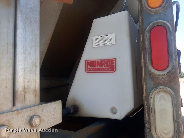 image for item DO3089 2010 Kenworth T400  dump truck