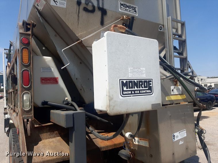 image for item DO3089 2010 Kenworth T400  dump truck