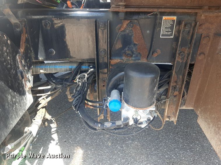 image for item DO3089 2010 Kenworth T400  dump truck