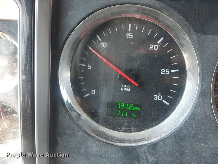 image for item DO3089 2010 Kenworth T400  dump truck