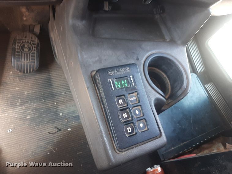 image for item DO3089 2010 Kenworth T400  dump truck