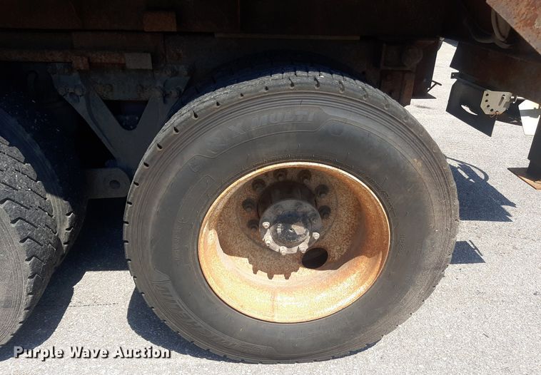 image for item DO3089 2010 Kenworth T400  dump truck