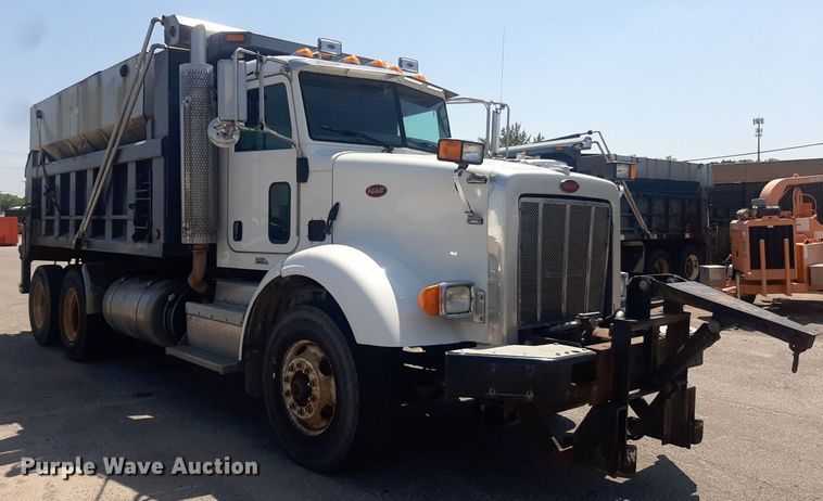 image for item DO3090 2011 Peterbilt 365  dump truck