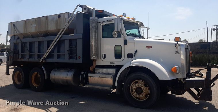 image for item DO3090 2011 Peterbilt 365  dump truck