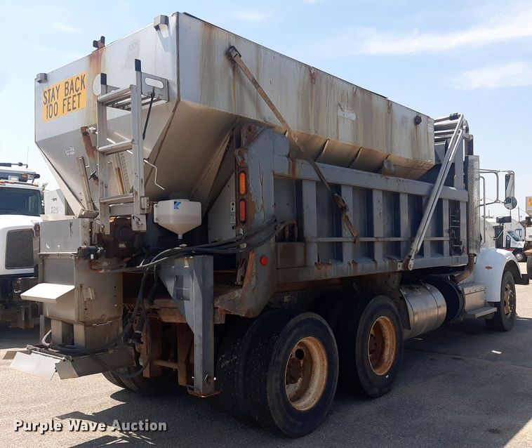 image for item DO3090 2011 Peterbilt 365  dump truck