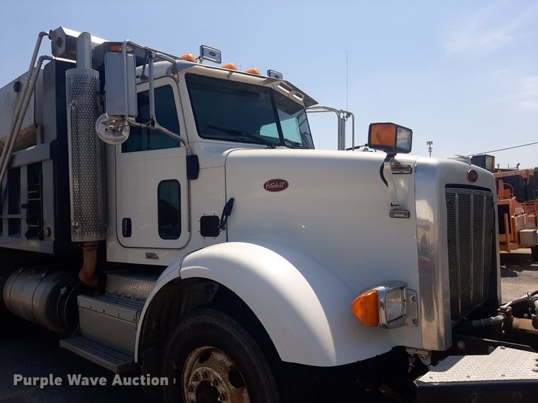 image for item DO3090 2011 Peterbilt 365  dump truck