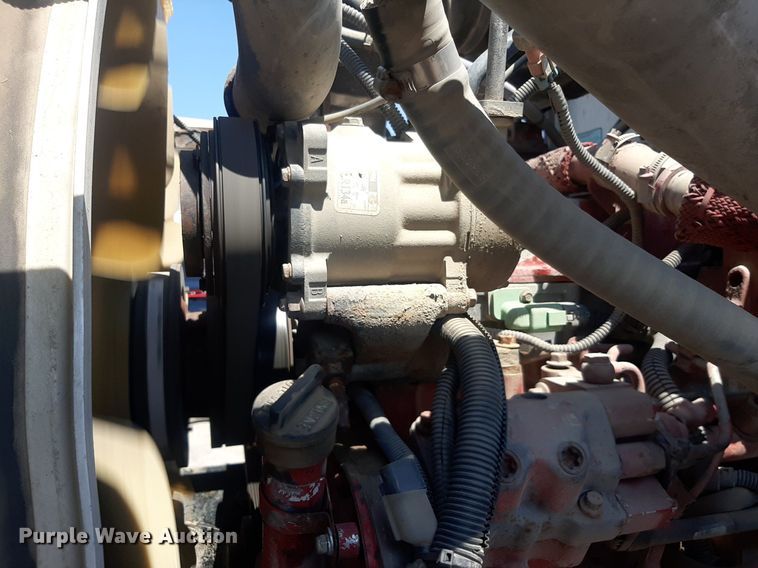 image for item DO3090 2011 Peterbilt 365  dump truck