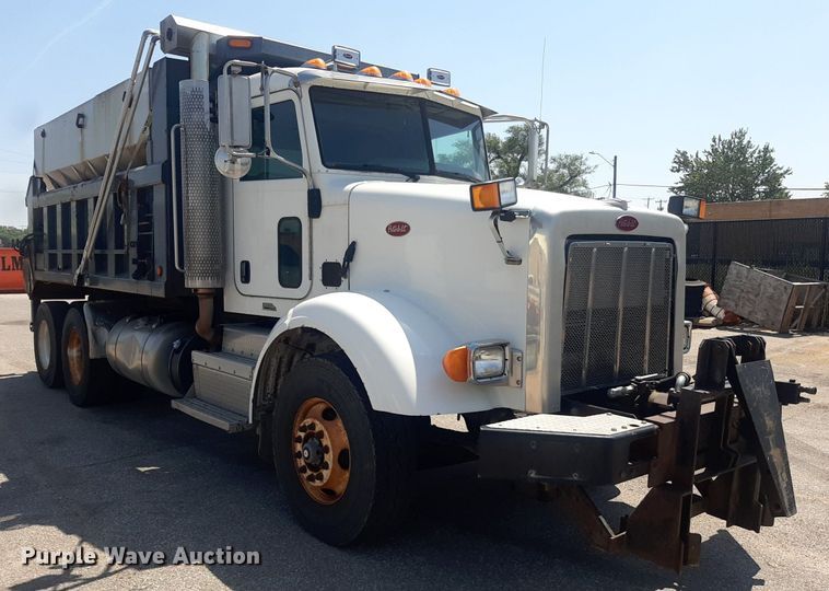 image for item DO3091 2011 Peterbilt 365  dump truck