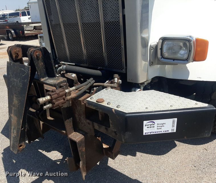 image for item DO3091 2011 Peterbilt 365  dump truck